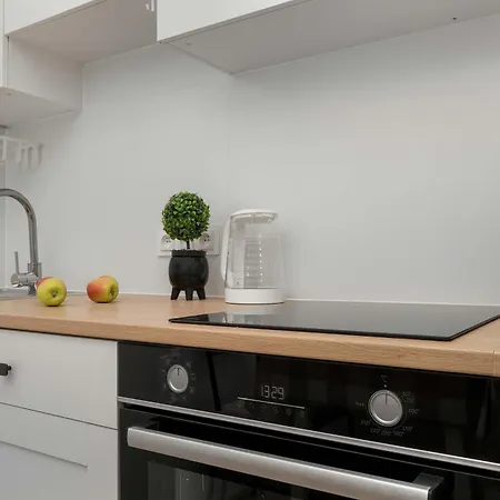 Beige Near Fabryczna Perfect For Remote Work By Renters Apartman *