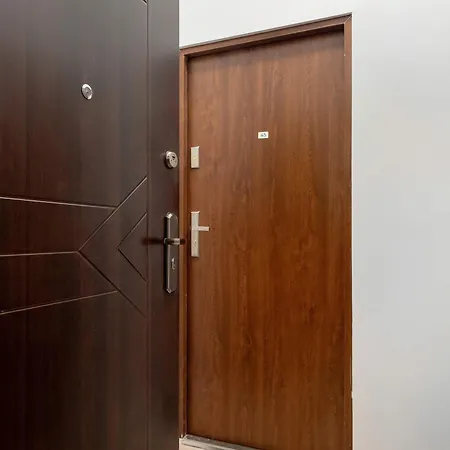 Beige Near Fabryczna Perfect For Remote Work By Renters Apartman *