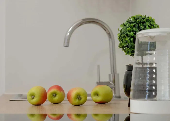 Beige Near Fabryczna Perfect For Remote Work By Renters Łódź