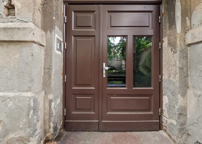 Beige Near Fabryczna Perfect For Remote Work By Renters * Łódź