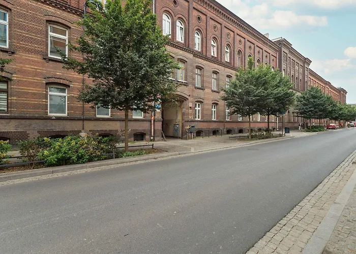 Beige Near Fabryczna Perfect For Remote Work By Renters