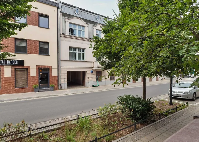 Beige Near Fabryczna Perfect For Remote Work By Renters 아파트 우치